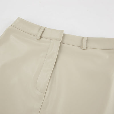 Krystal | High Waist Rock aus Kunstleder mit elegantem Schlitz