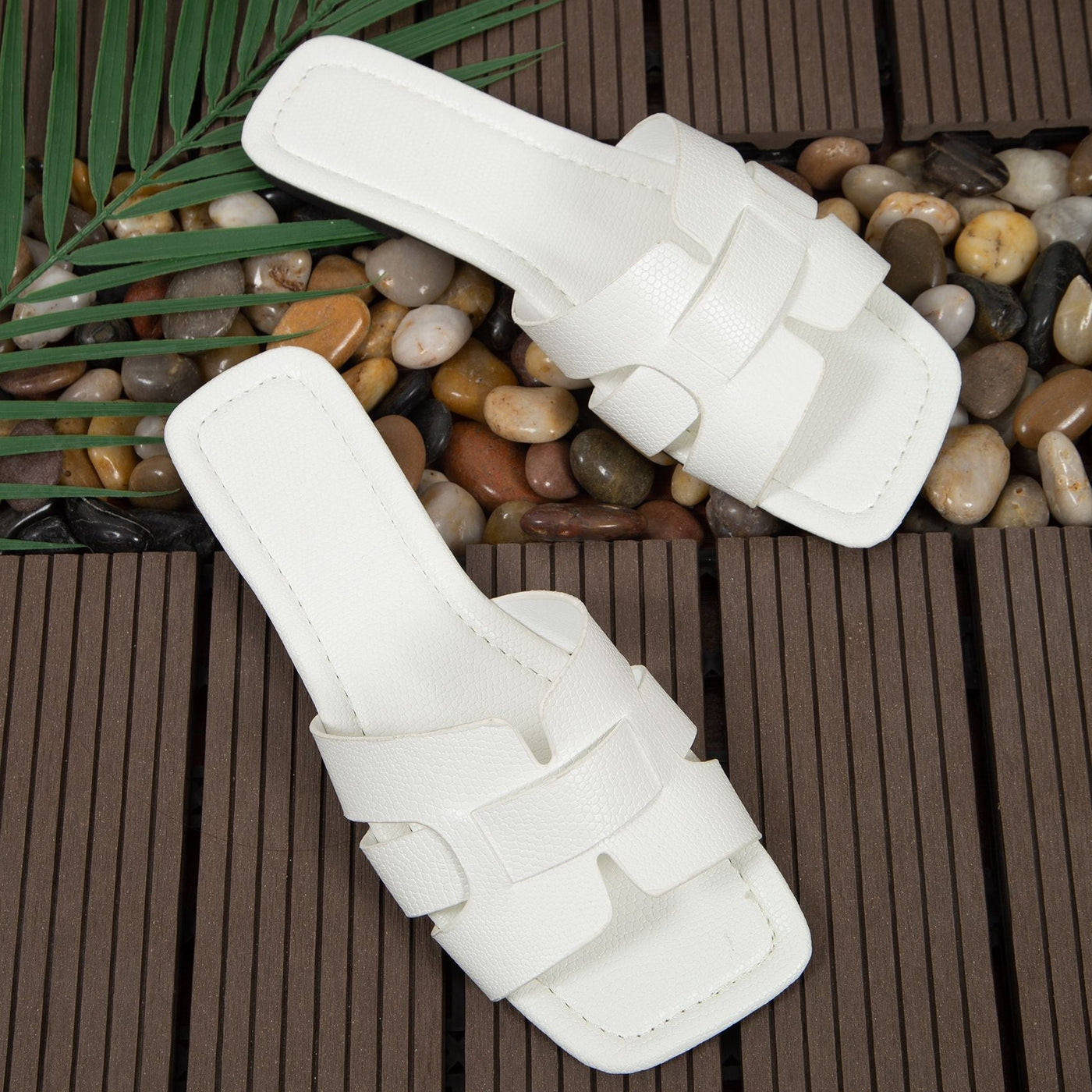 Avelena | Quadratzehen Sommerschuhe mit Hohlem Design