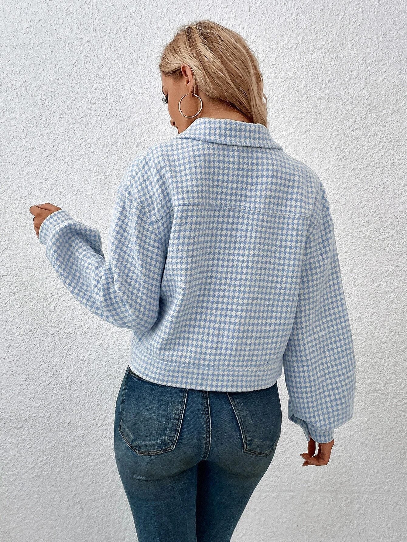 Karierte Kurzjacke | Modern und Feminin | Vielseitiges Styling