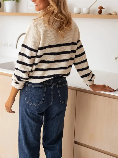50% Rabatt | Dreynara™ - Gestreifter Pullover mit Rundhalsausschnitt und Knopfakzenten