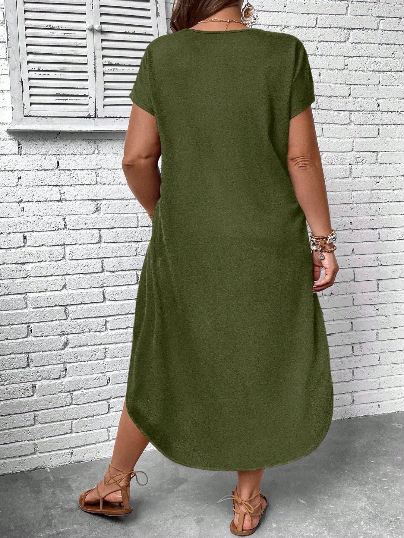 Maxikleid mit V-Ausschnitt | Luftig & Elegant | Sommerlicher Look