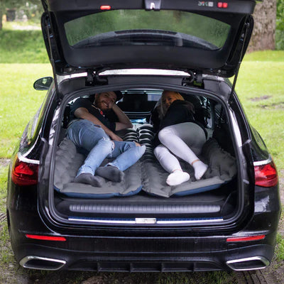 SleepCamp - Schnell aufblasbare Matratze mit integriertem Kissen | 50% RABATT