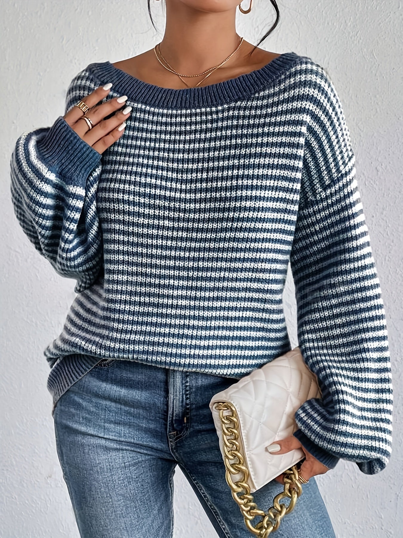 Gestreifter Oversize-Pullover | Lässig & Elegant | Off-Shoulder-Look