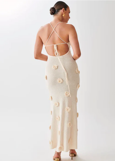 Maxikleid mit Spaghettiträgern und 3D-Blumenapplikationen für Damen