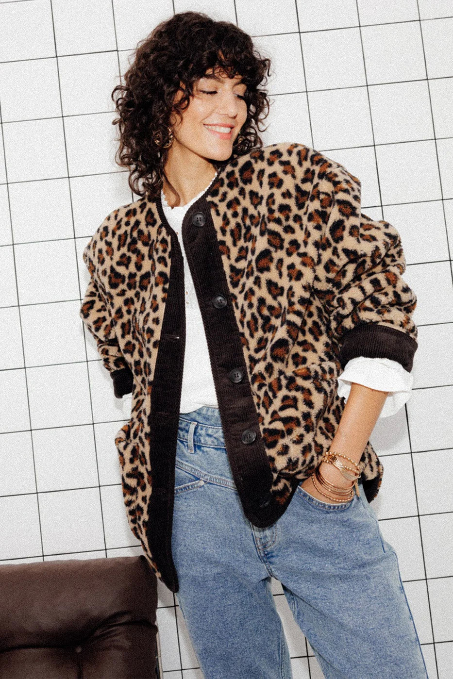 Oversized-Felljacke | Knopfleiste & Statement-Print | Kuschelige Eleganz