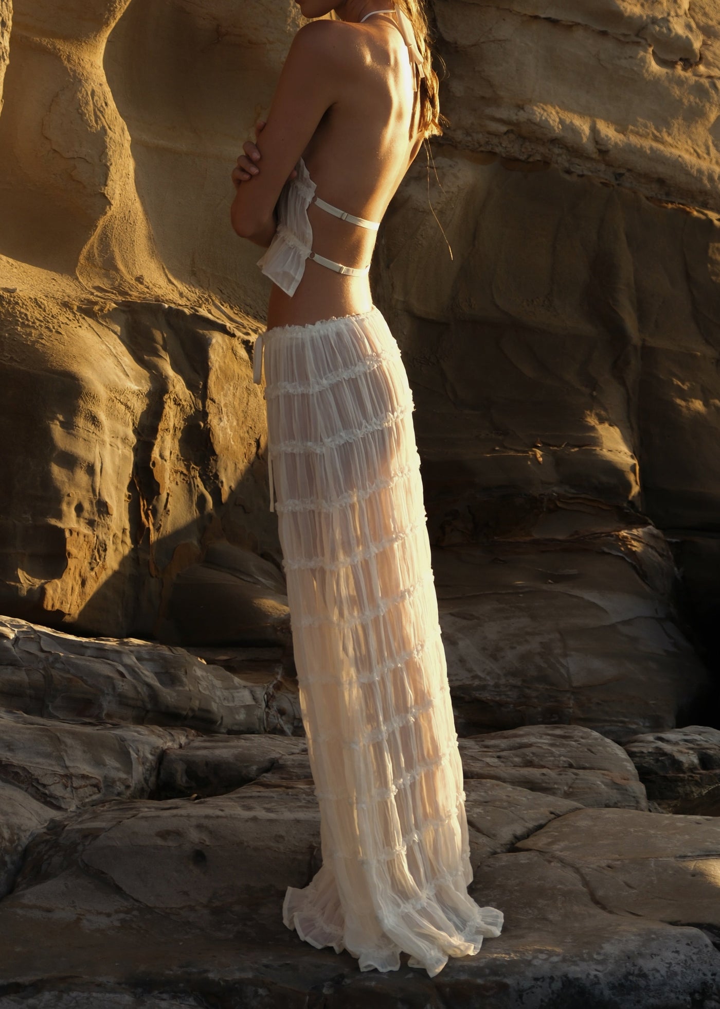 Transparentes Zweiteiler-Set | Halterneck-Top & Maxirock | Luftige Eleganz