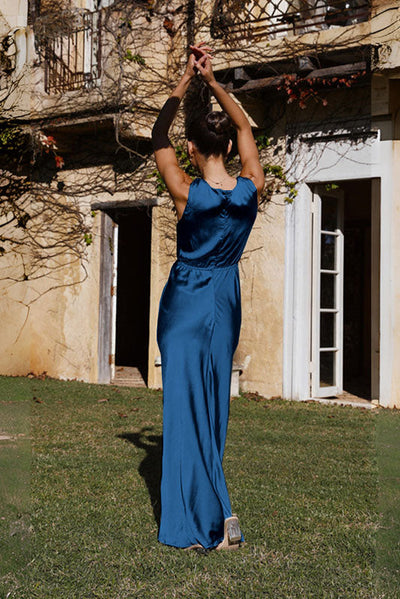 Elegantes Maxikleid | Tiefes Dekolleté & Drapierter Schnitt | Sinnliche Raffinesse