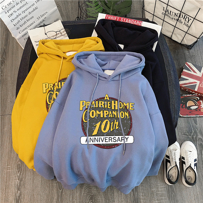 Femme Grafik Hoodie mit Jubiläumsdesign Heidi-Mode