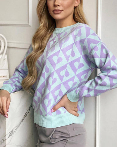 Grafisches Herzmuster für charmante Outfits | Feminin und verspielt | Bequemes Strickmaterial