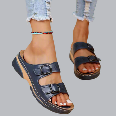 Christa™ | Keilsandalen