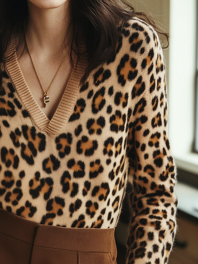 Leoparden-Strickpullover mit V-Ausschnitt | Wild und Elegant | Femininer Statement-Look