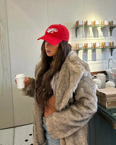 Mila | Luxuriöser Faux Fur Mantel für stilvolle Wintertage