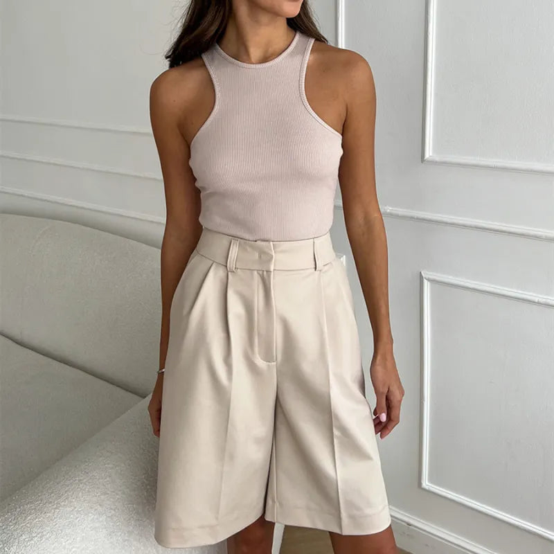 Damen Shorts Beige – Knielang & Elegant – Sommermode 2025