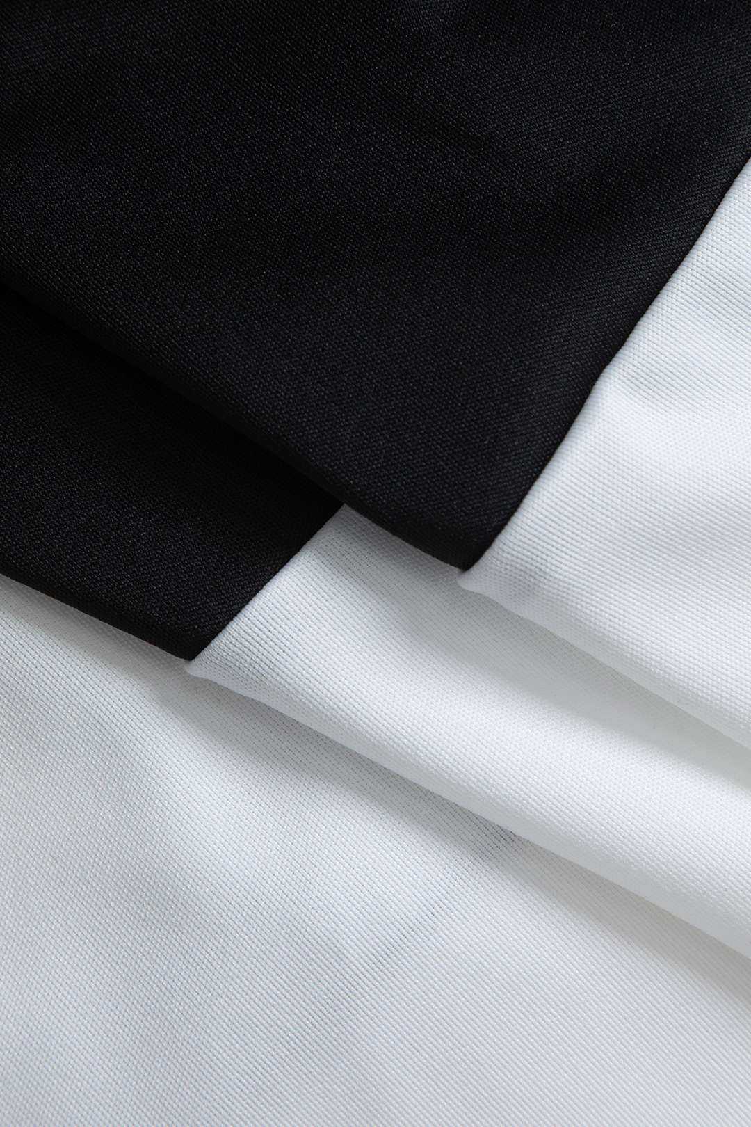 Karina | Elegantes Zweiteiler-Set mit Button-Detail & Minirock