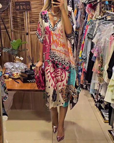 LUCIRA - Buntes Freizeitkleid mit Leopardenmuster