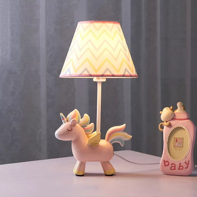 Dreamicorn – Schöne Einhorn Tischlampe für magische Schlafzimmer