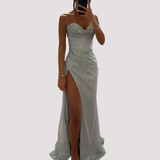 Bonnie - Elegantes Maxikleid mit Schlitz in Silber