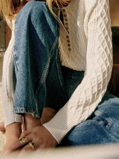 Strickpullover mit Zopfmuster | Klassisch und Zeitlos | Knopfdetails