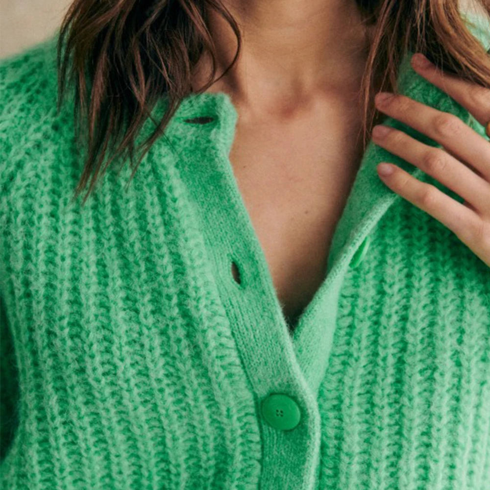 Kuscheliger Strick-Cardigan | Moderner Schnitt | Knopfdetails