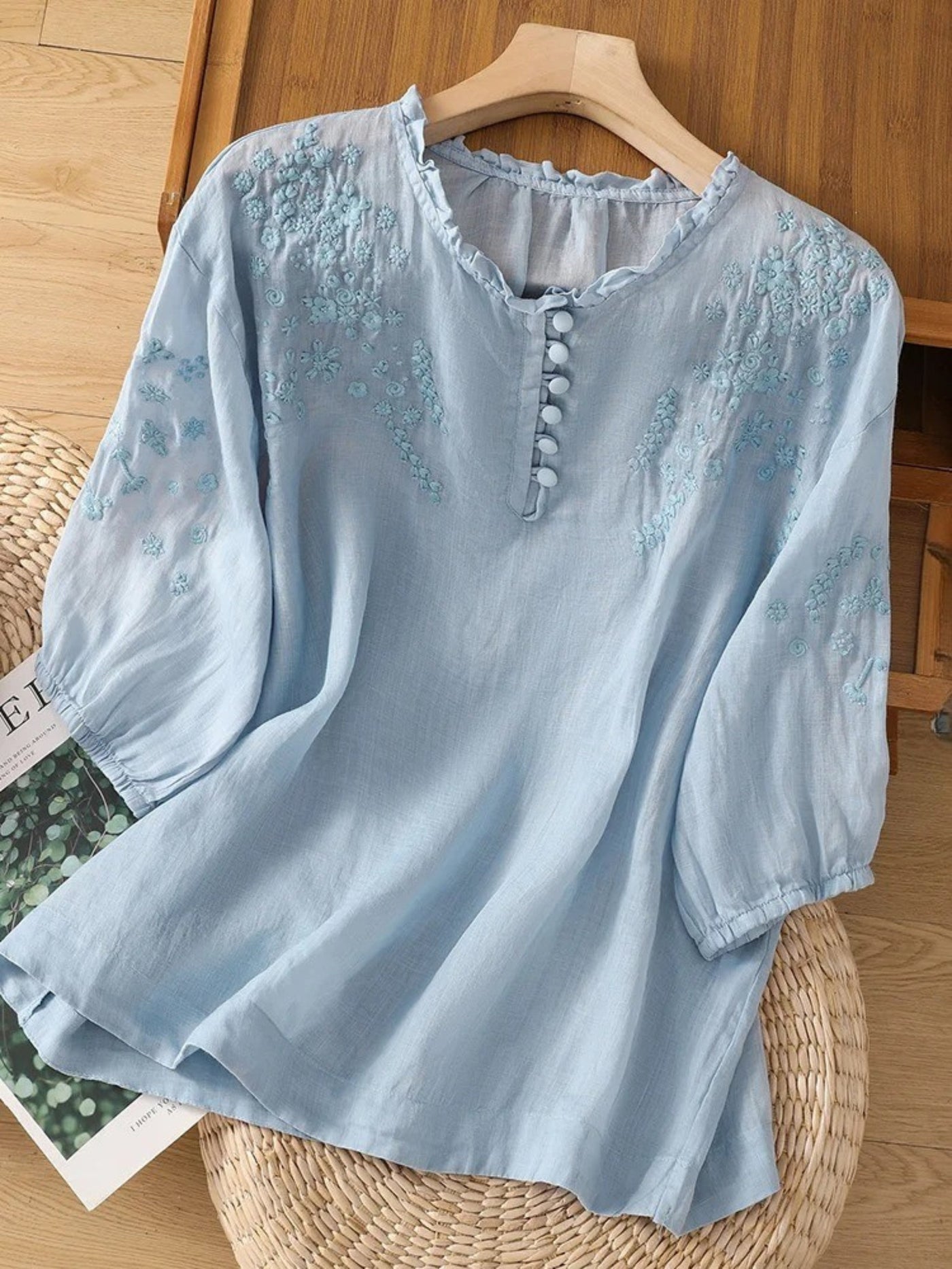 Kissina – Bestickte Bluse Aus Baumwollleinen