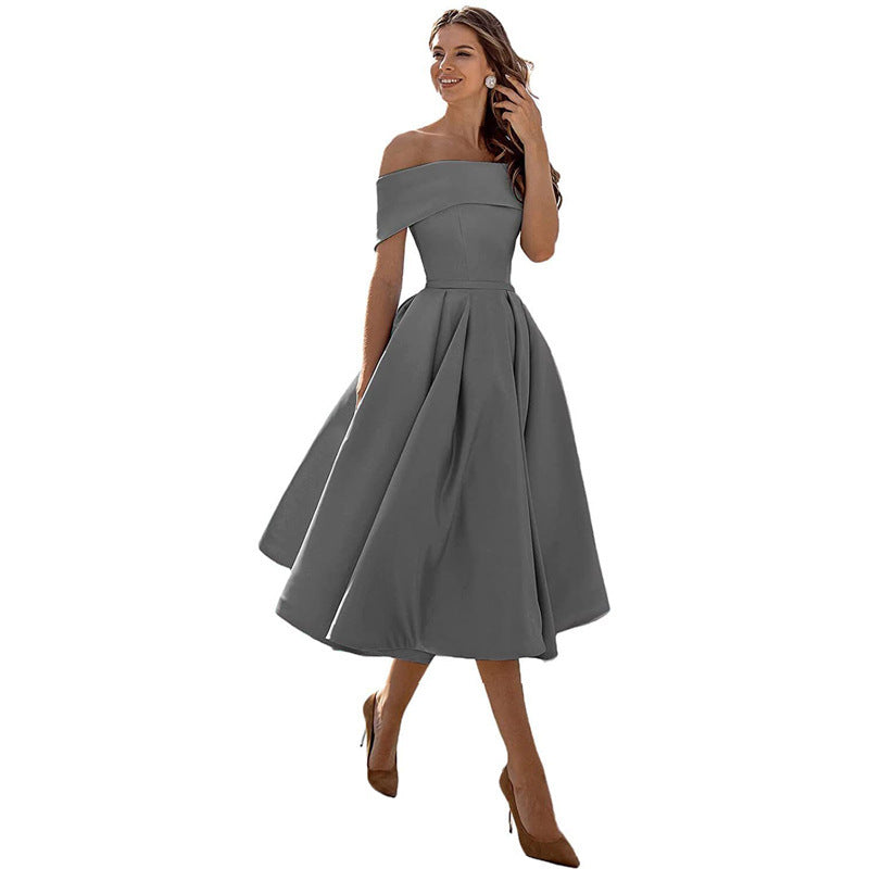 Elegantes schulterfreies Abendkleid