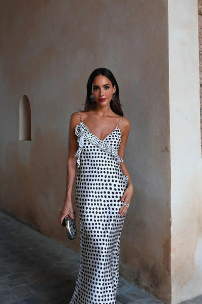 Elegantes Maxikleid | Verspielte Volants & Pünktchenmuster | Feminine Leichtigkeit