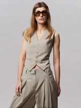 Amelia | Elegante und Moderne Damen Businessweste in Sandgrau
