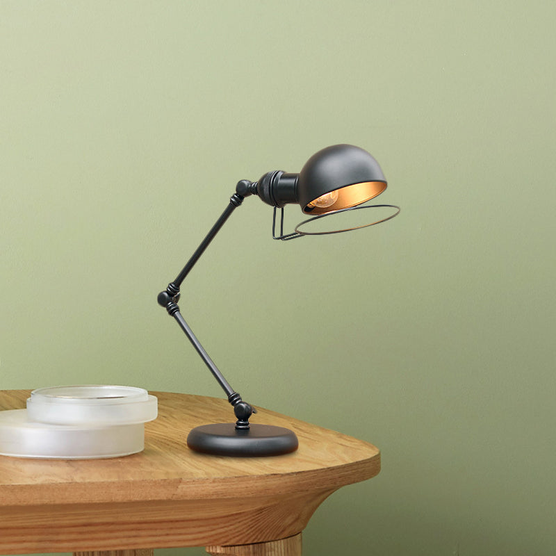 Axiom - Industrielle Schwenkarm Tischlampe