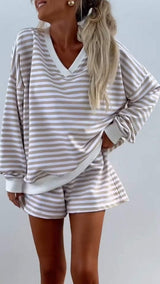 Damen V-Ausschnitt Gestreiftes Langarm Zweiteiler Set – Lässiges Outfit in Graustreifen