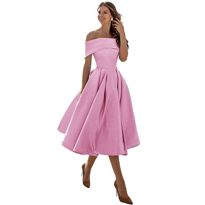 Elegantes schulterfreies Abendkleid