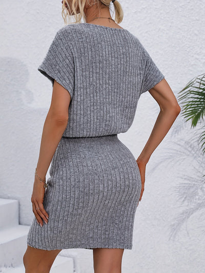 Geripptes Kleid | Wickel-Optik | Eleganter Komfort