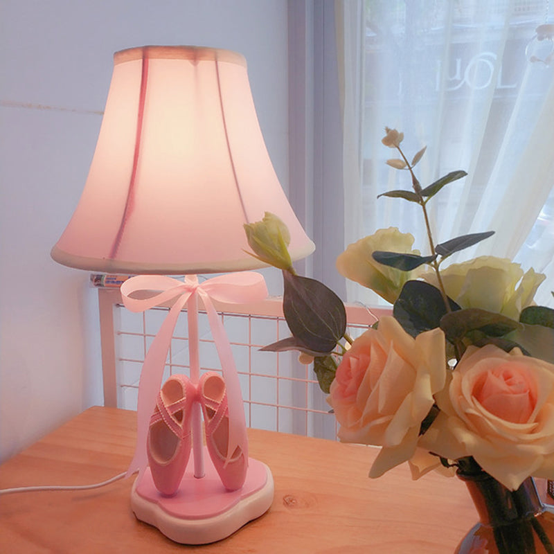 BalletBloom – Pink Kinderbordlampe mit Bandcharme