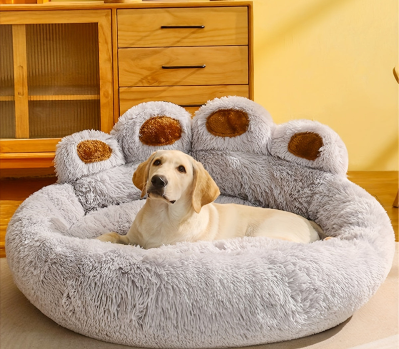 Waschbares Haustierbett CozyPaw mit pfotenförmigem Design
