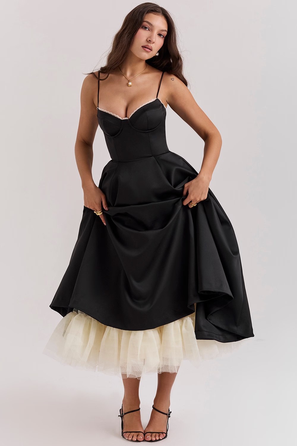 Elegantes Midikleid | Feminine Silhouette | Zeitlose Eleganz