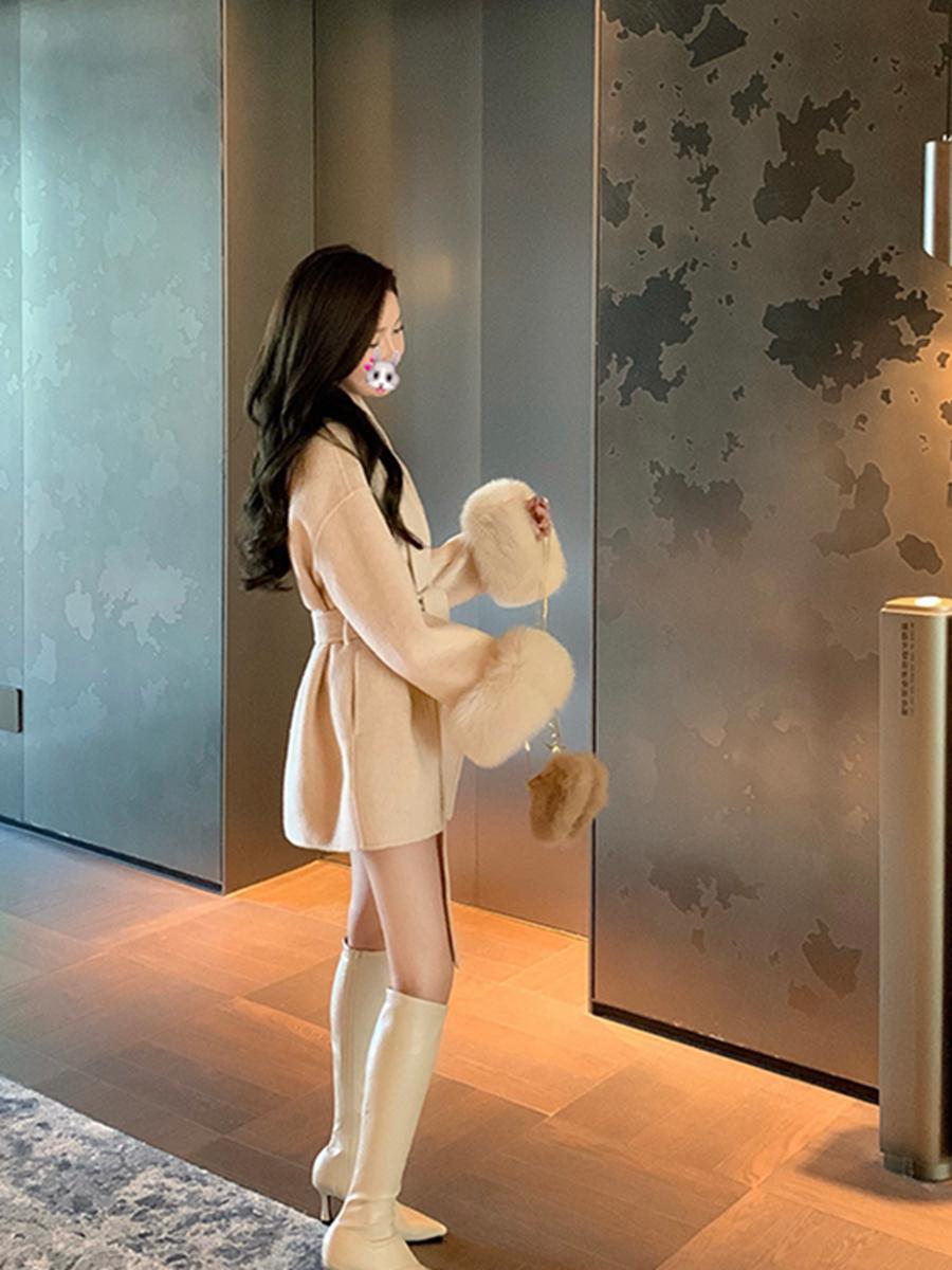 Aurelia - Warmer Wollmantel, elegante Damenbekleidung