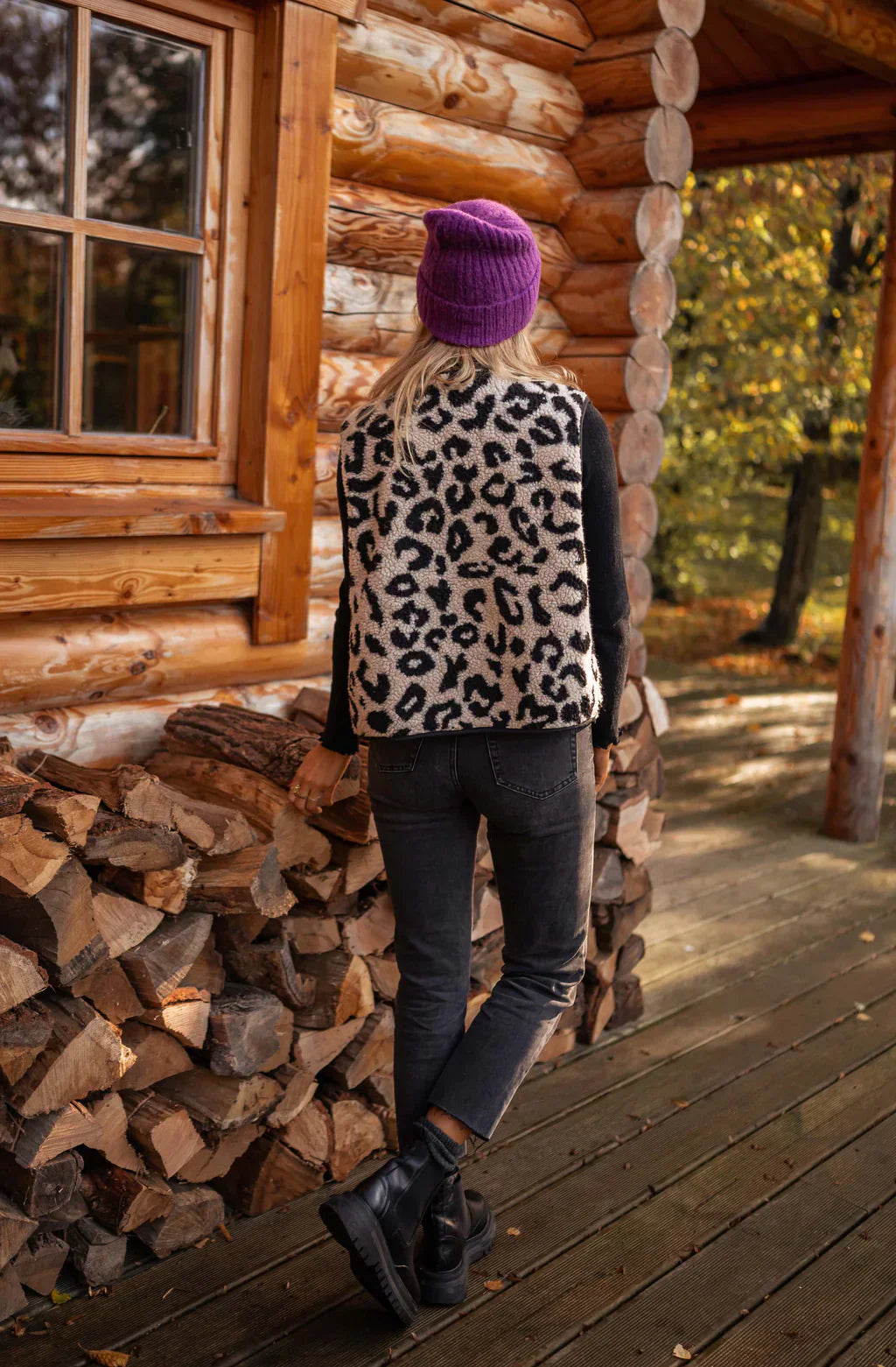 ASTRID| Die Leoparden-Strickweste