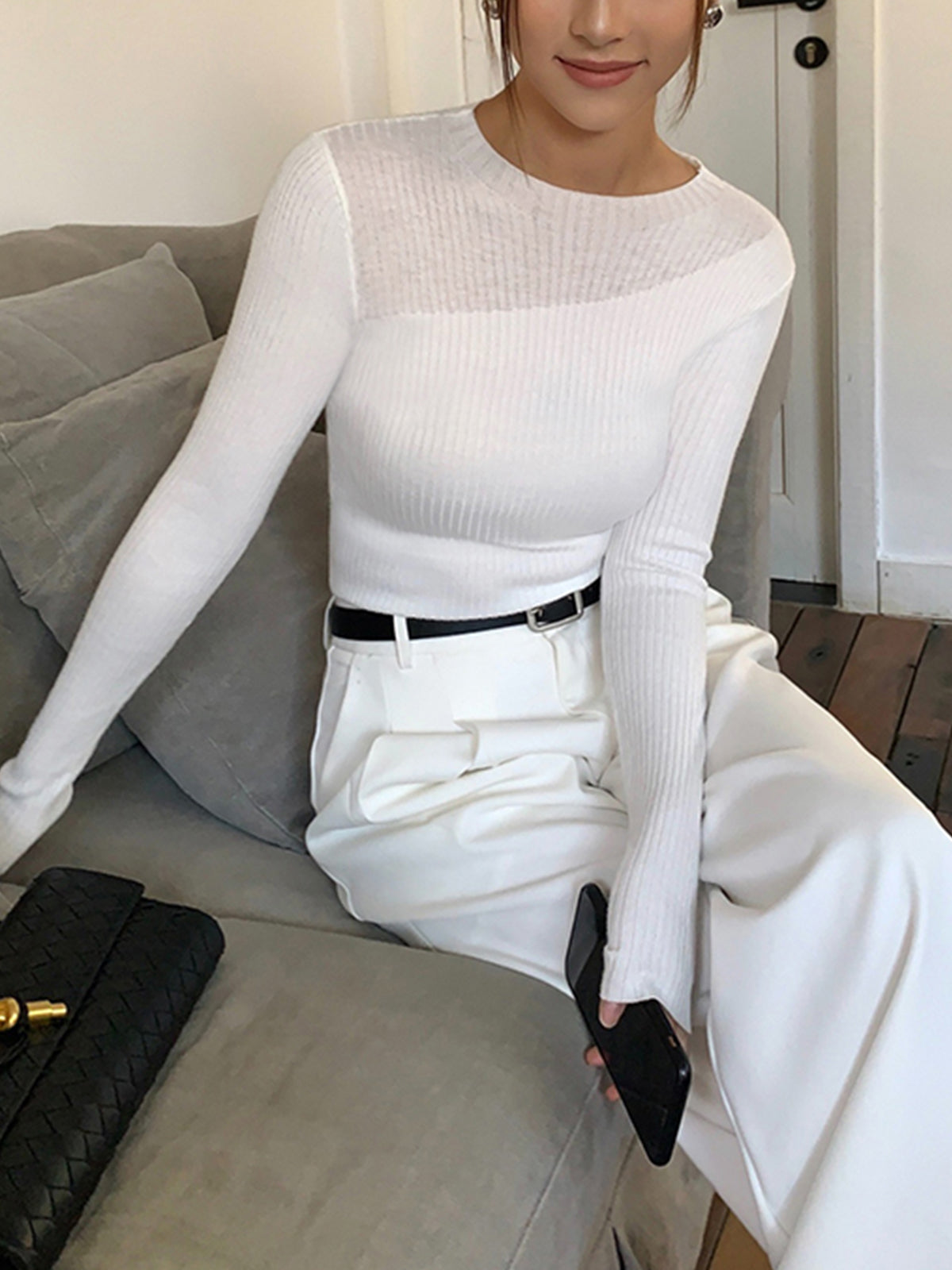 Gerippter Langarm-Pullover | Transparente Schulterpartie & Figurnahe Passform | Modern & Elegant