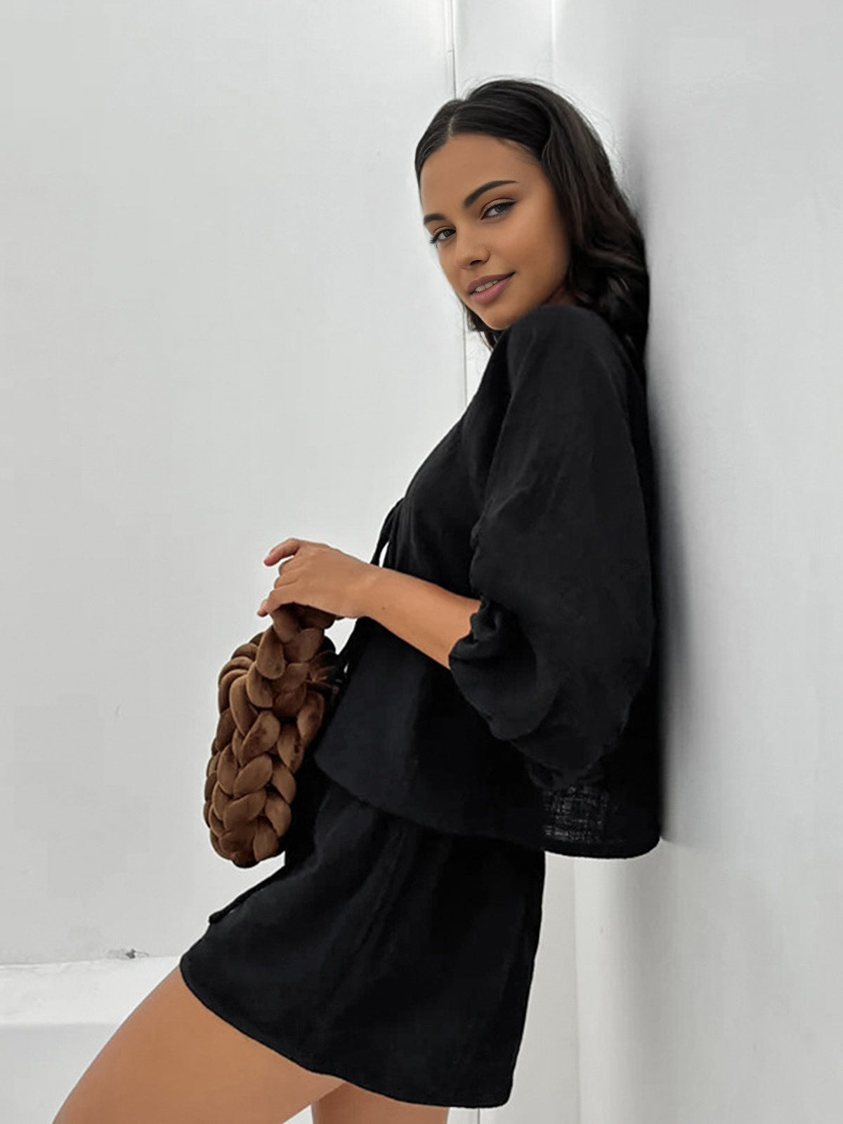 Zweiteiliges Sommer-Set | Blusentop mit Bindebändern & Shorts | Luftig & Feminin