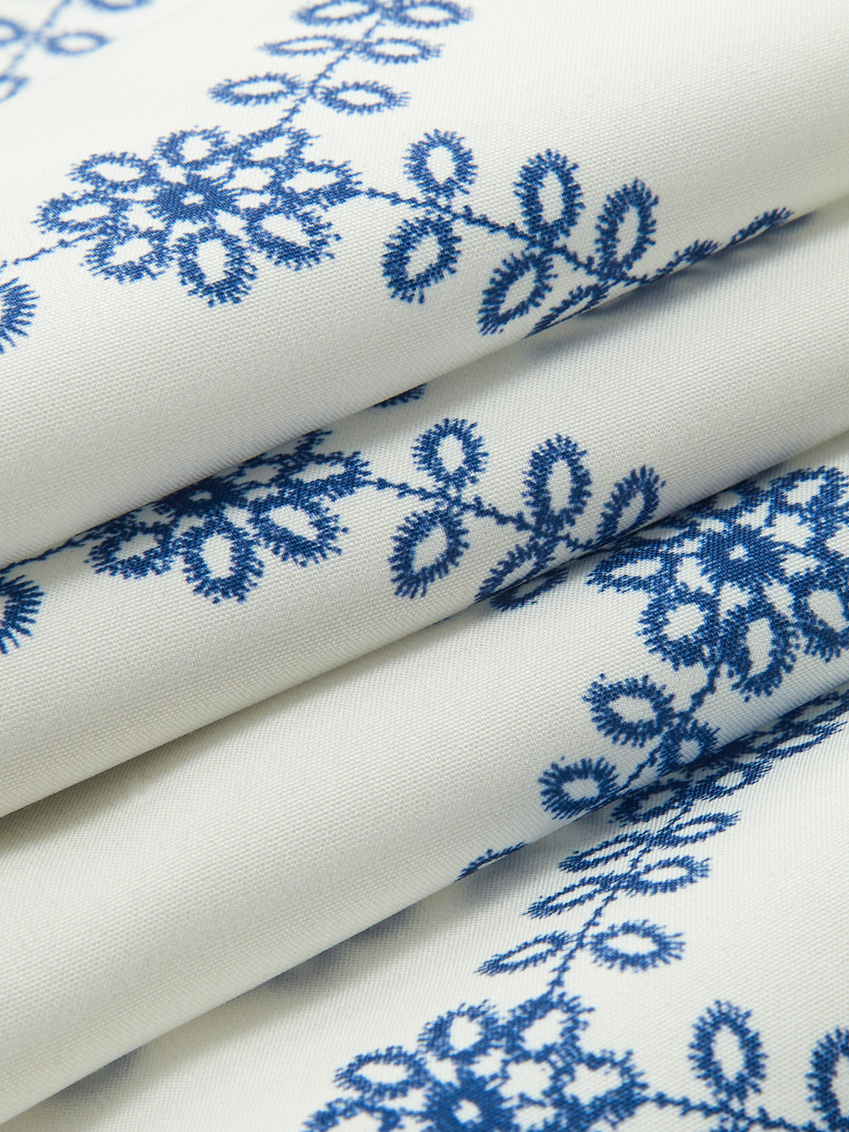 Zweiteiliges Set mit Stickerei | Bustier-Top & Maxirock | Sommerlich & Feminin