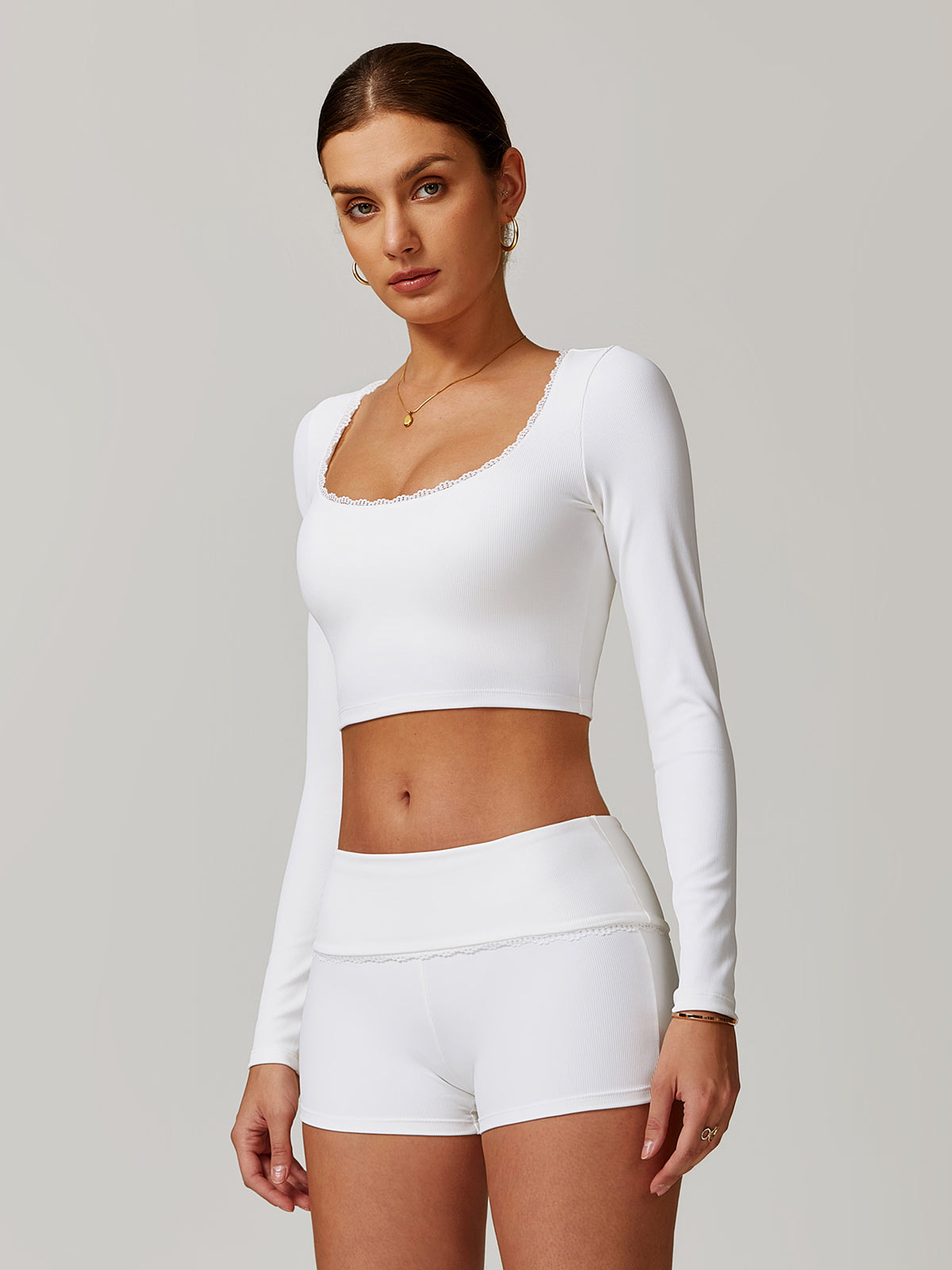 Damen Crop Top mit eckigem Ausschnitt & Rüschen – Slim Fit