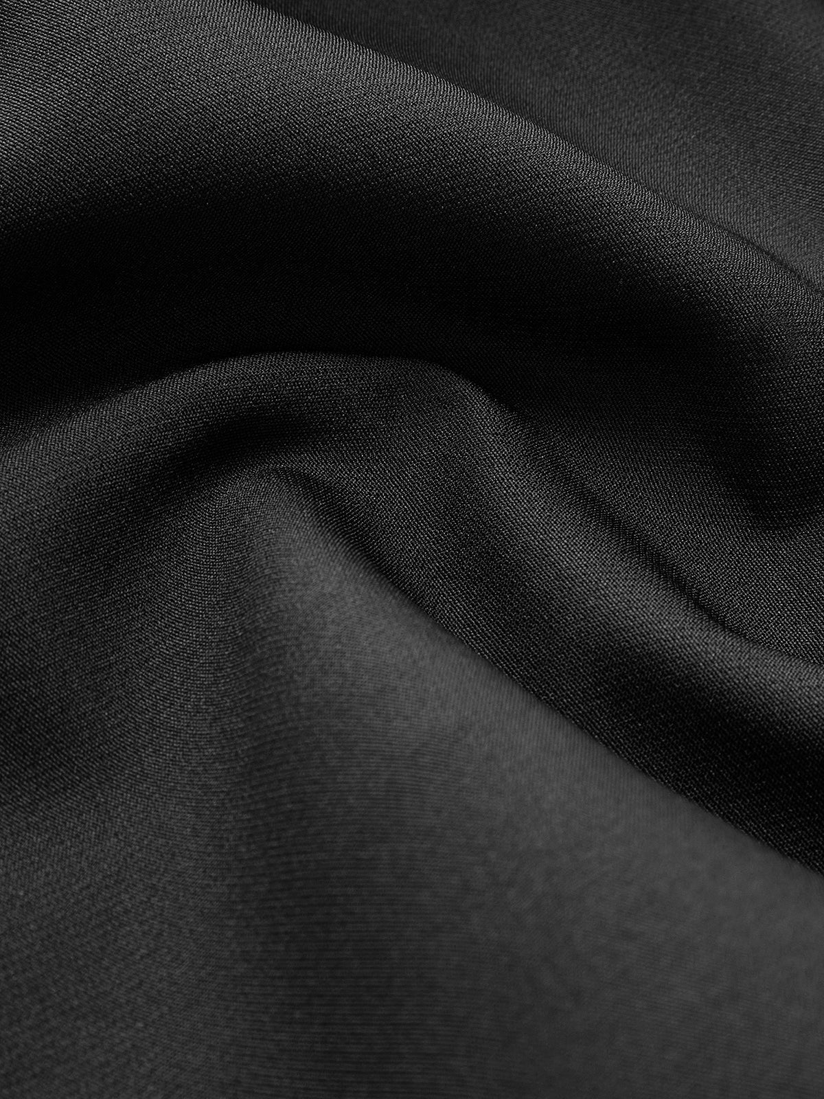 Asymmetrische Weste | Strukturierter Stoff & Gold-Detail | Modern & Elegant