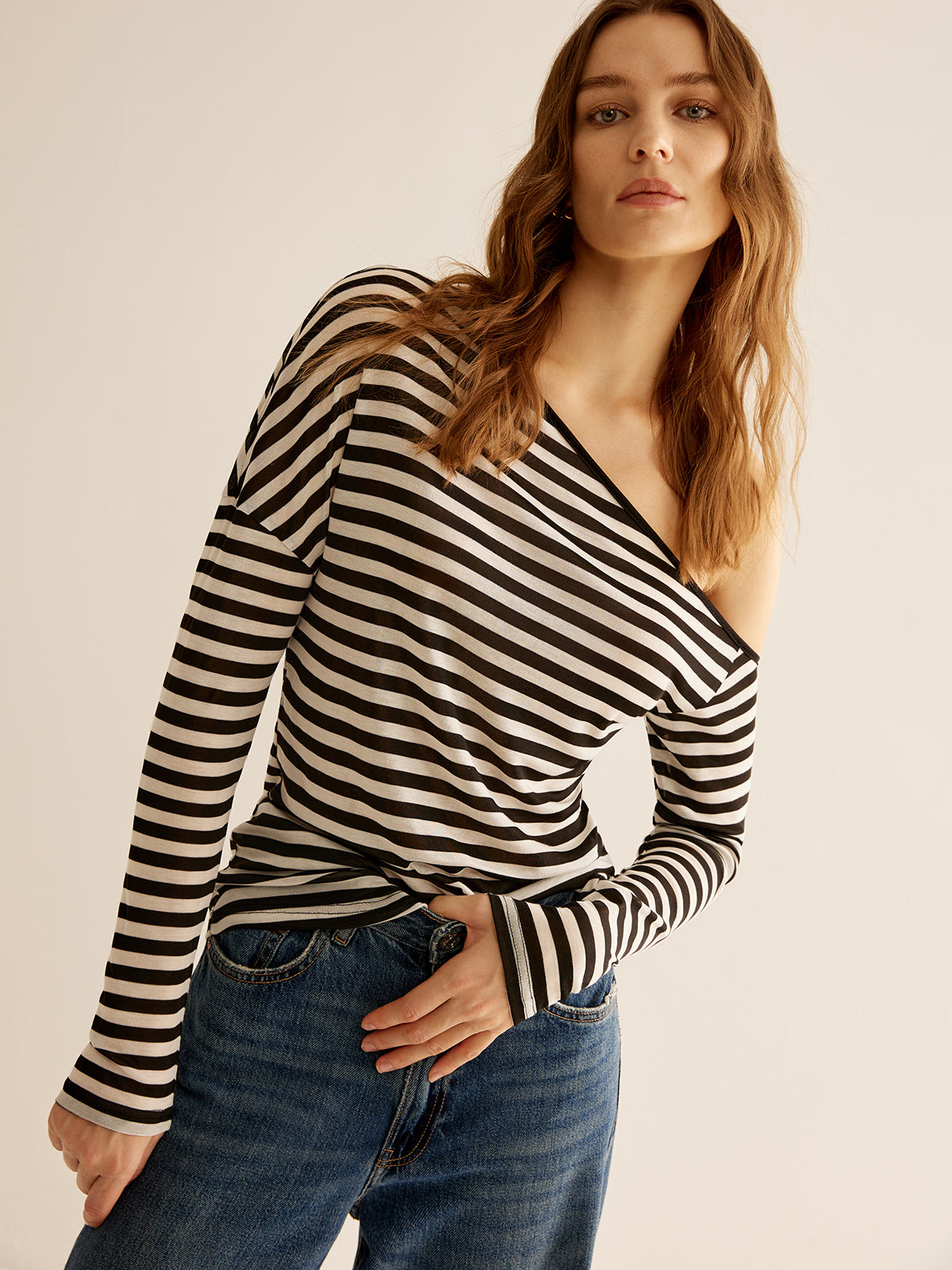 Gestreiftes Off-Shoulder-Top | Lässige Eleganz | Zeitloses Design