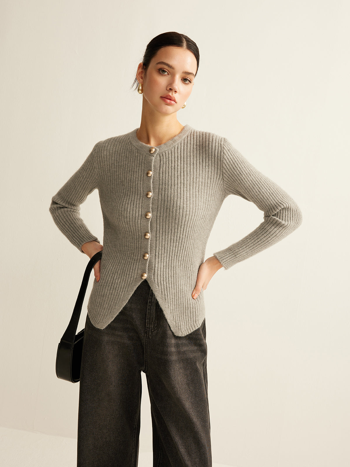 Eleganter Strick-Cardigan | Figurbetonter Schnitt & Perlenknopf-Detail | Modern & Stilvoll