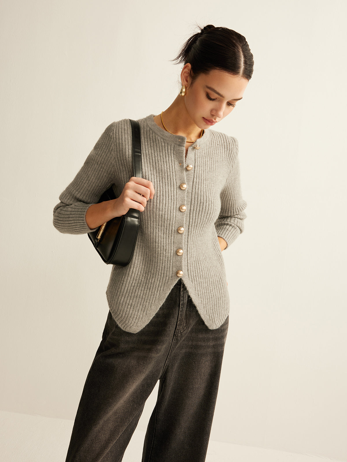 Eleganter Strick-Cardigan | Figurbetonter Schnitt & Perlenknopf-Detail | Modern & Stilvoll