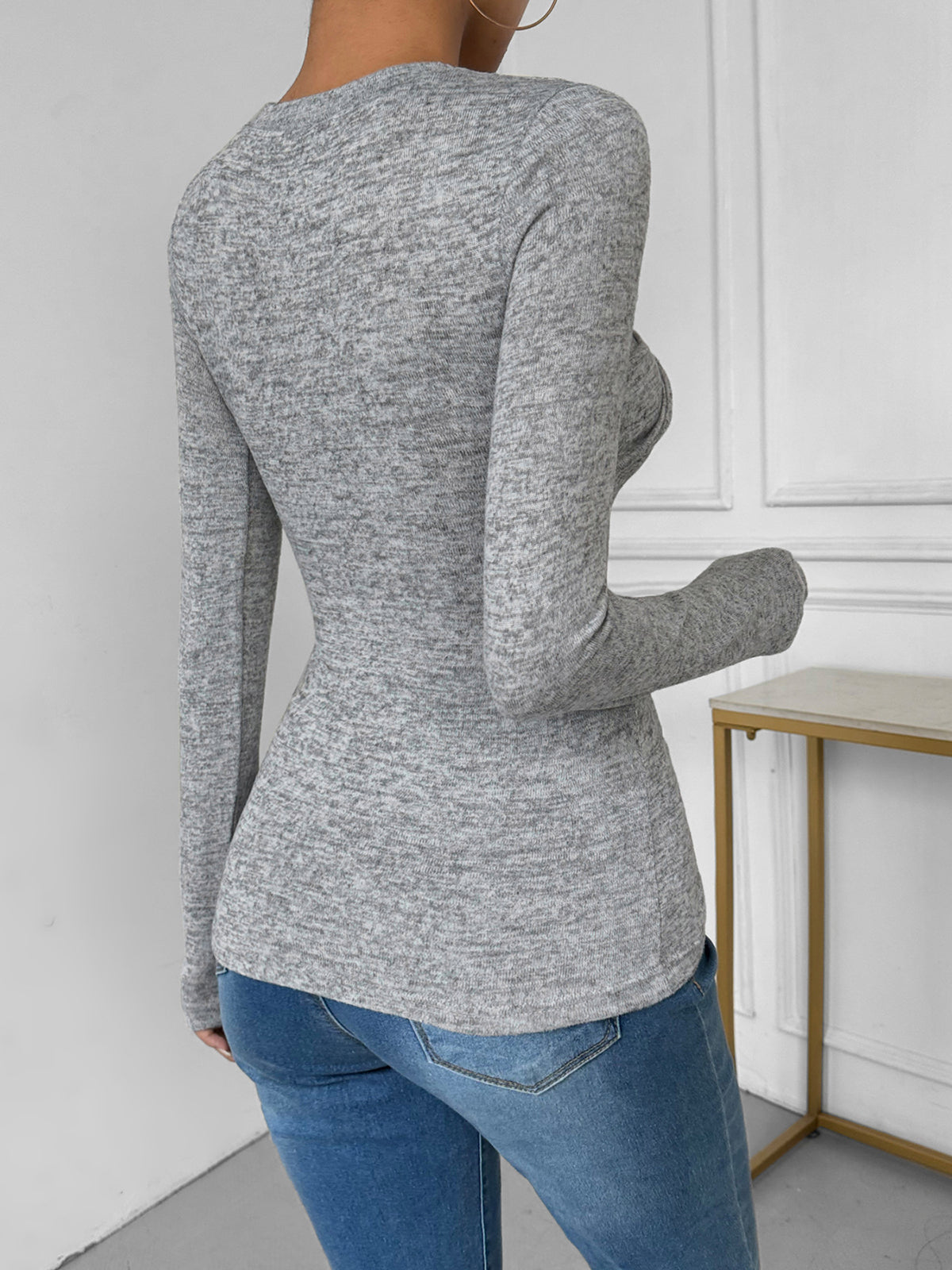 Langarm-Shirt mit Twist-Detail | Weiche Baumwolle | Feminin & Modern