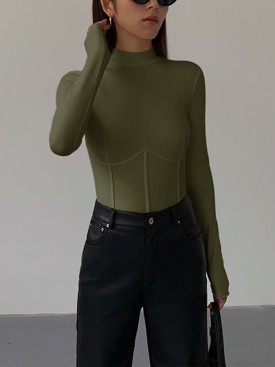 Figurbetontes Langarm-Top | Minimalistisches Design & Ziernähte | Elegant & Modern