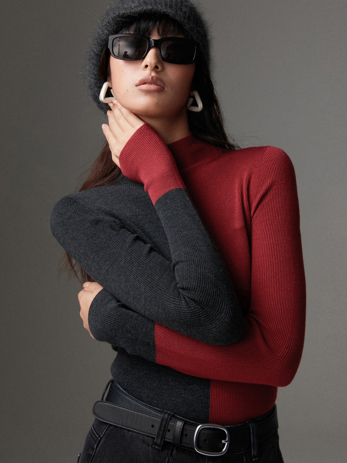 Kontrast-Pullover | Zweifarbiges Design & Figurbetonte Passform | Modern & Stilvoll