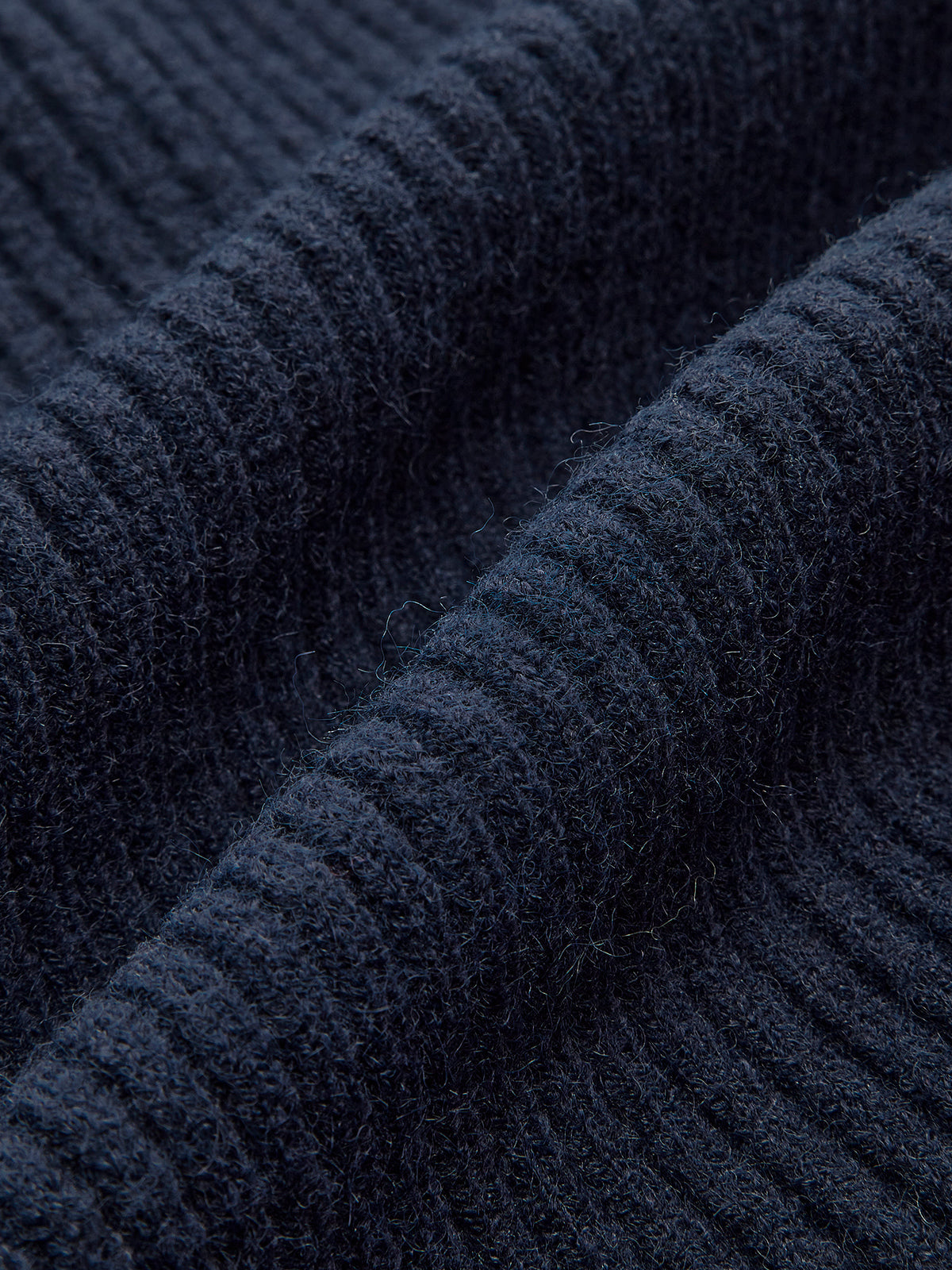 Eleganter Strick-Cardigan | Figurbetonter Schnitt & Perlenknopf-Detail | Modern & Stilvoll