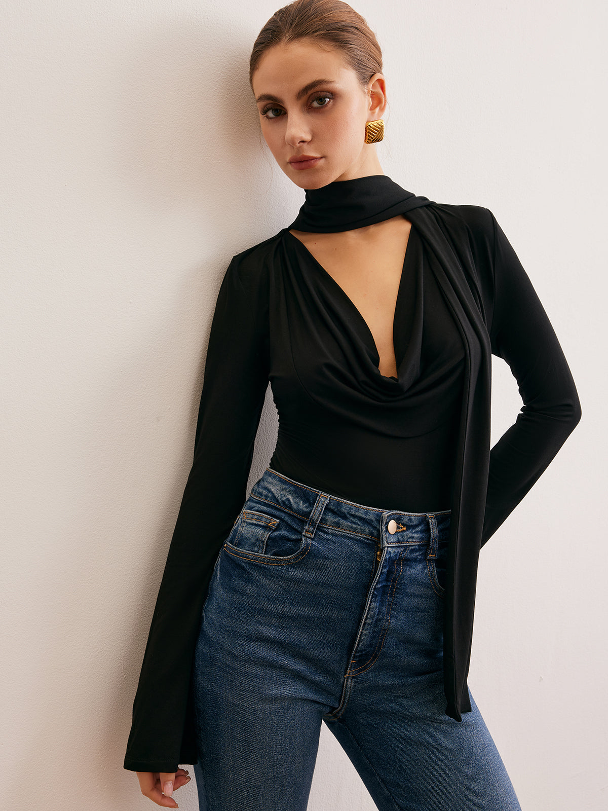 Langarm-Shirt mit Wasserfallausschnitt | Fließende Viskose | Elegant & Modern