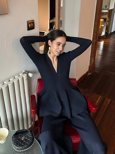 Gerippter Peplum-Cardigan | Taillierter Schnitt | Elegante Knopfleiste